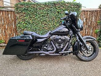 uszkodzony motocykle Harley-Davidson  FLHX Street Glide Full Black 2009/2
