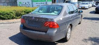 Saab 9-5 1.9 TiD 16V Sedan 4Dr Diesel 1.910cc picture 10