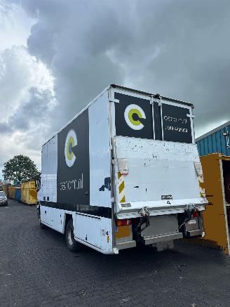 Mercedes Atego 1217L picture 3