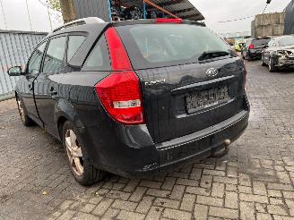 Kia Cee d 1.4 CVVT 16V Combi/o  Benzine 1.396cc 77kW (105pk) FWD 2010-10/2012-12 (EDF5PN; EDF5PO) G4FA picture 11