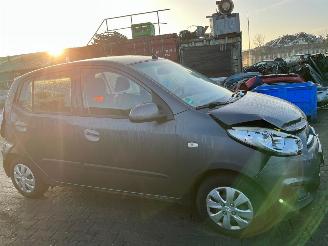 Hyundai I-10 1.1i 12V Hatchback  Benzine 1.086cc 51kW (69pk) FWD 2011-04/2013-12 (F5P4) G4HG5 picture 6