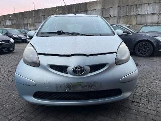  Toyota Aygo 1.0 12V VVT-i Hatchback  Benzine 998cc 50kW (68pk) 2005/9