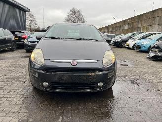 skadebil auto Fiat Punto Evo 1.3 JTD Multijet 85 16V Euro 5 Hatchback  Diesel 1.248cc 63kW (86pk) 2011/4