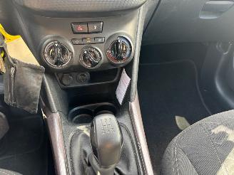 Peugeot 2008 2008 1.2 picture 20