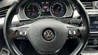 Volkswagen Passat  picture 14