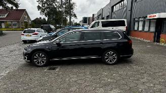 Volkswagen Passat  picture 2