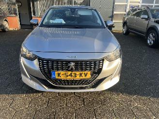 Peugeot 208 PureTech 75 picture 6