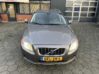 Volvo V-70 2.5T Kinetic picture 8