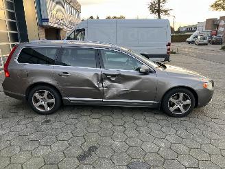 Volvo V-70 2.5T Kinetic picture 10