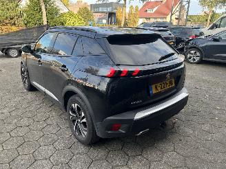 Peugeot 2008 1.2 PureTech Allure Automaat picture 3