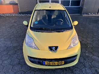 Peugeot 107 1.0 12V XS Automaat picture 6