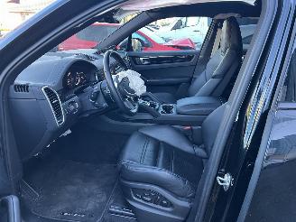 Porsche Cayenne 3.0 E-Hybrid Platinum Edition picture 21