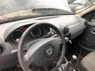 Dacia Duster Duster (HS), SUV, 2009 / 2018 1.6 16V picture 15