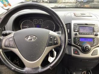 Hyundai I-30 i30 (FD), Hatchback, 2007 / 2011 2.0 CVVT 16V picture 10