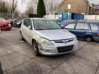 Hyundai I-30 i30 (FD), Hatchback, 2007 / 2011 2.0 CVVT 16V picture 2