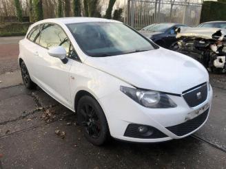 demontáž osobní automobily Seat Ibiza Ibiza IV (6J5), Hatchback 5-drs, 2008 / 2017 1.2 TDI Ecomotive 2011/6