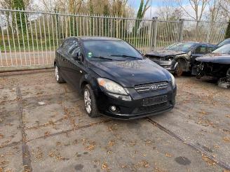 Kia Pro cee d Pro cee'd (EDB3), Hatchback 3-drs, 2008 / 2012 1.6 CVVT 16V picture 2