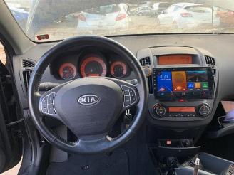 Kia Pro cee d Pro cee'd (EDB3), Hatchback 3-drs, 2008 / 2012 1.6 CVVT 16V picture 11