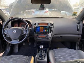 Kia Pro cee d Pro cee'd (EDB3), Hatchback 3-drs, 2008 / 2012 1.6 CVVT 16V picture 29