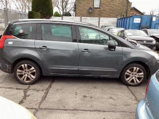 Peugeot 5008 5008 I (0A/0E), MPV, 2009 / 2017 1.6 THP 16V picture 7