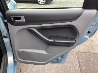 Ford Focus Focus 2 Wagon, Combi, 2004 / 2012 1.6 16V picture 24