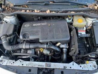 Opel Astra Astra J Sports Tourer (PD8/PE8/PF8), Combi, 2010 / 2015 1.7 CDTi 16V picture 9