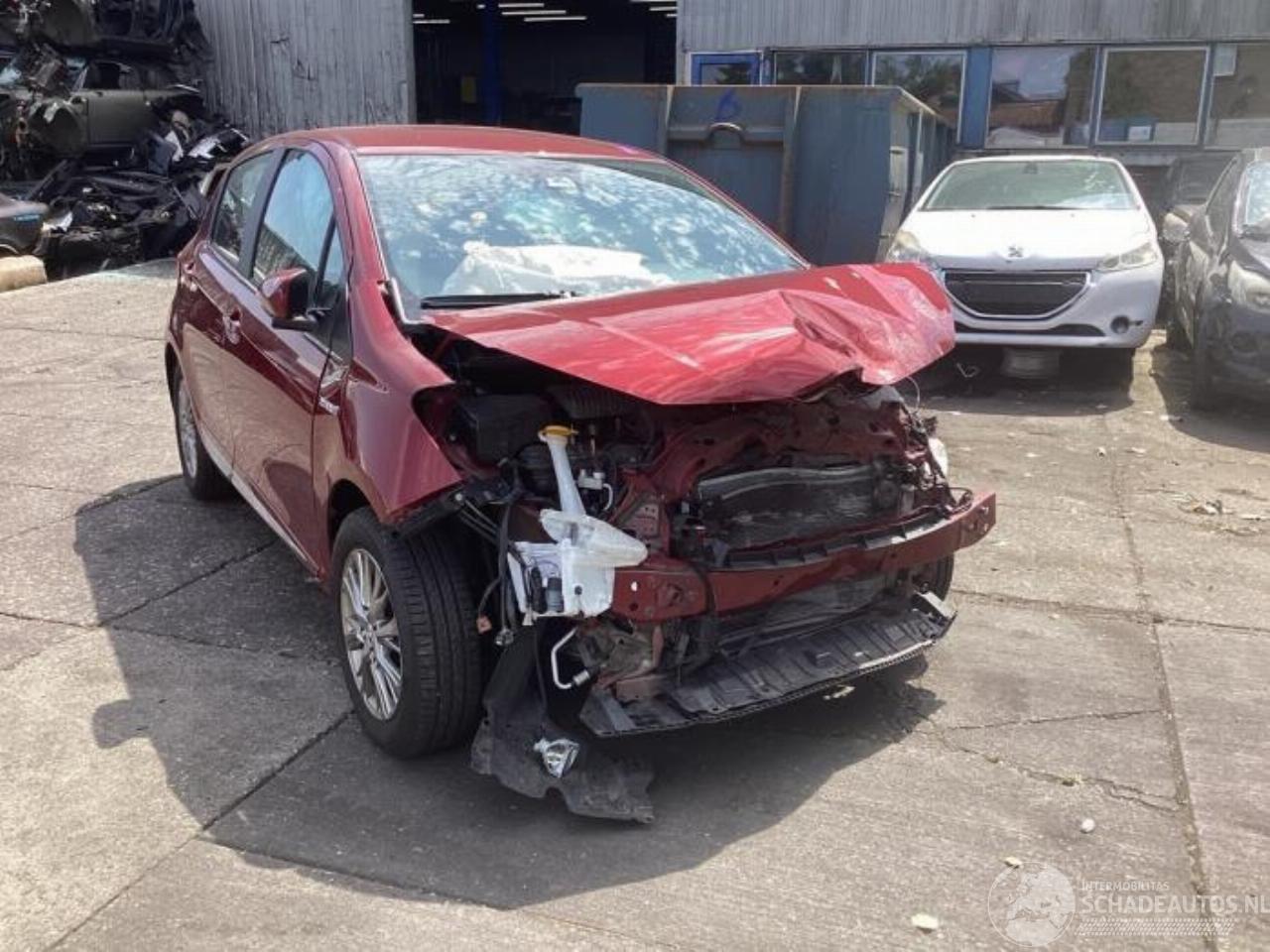 Toyota Yaris Yaris III (P13), Hatchback, 2010 / 2020 1.5 16V Hybrid