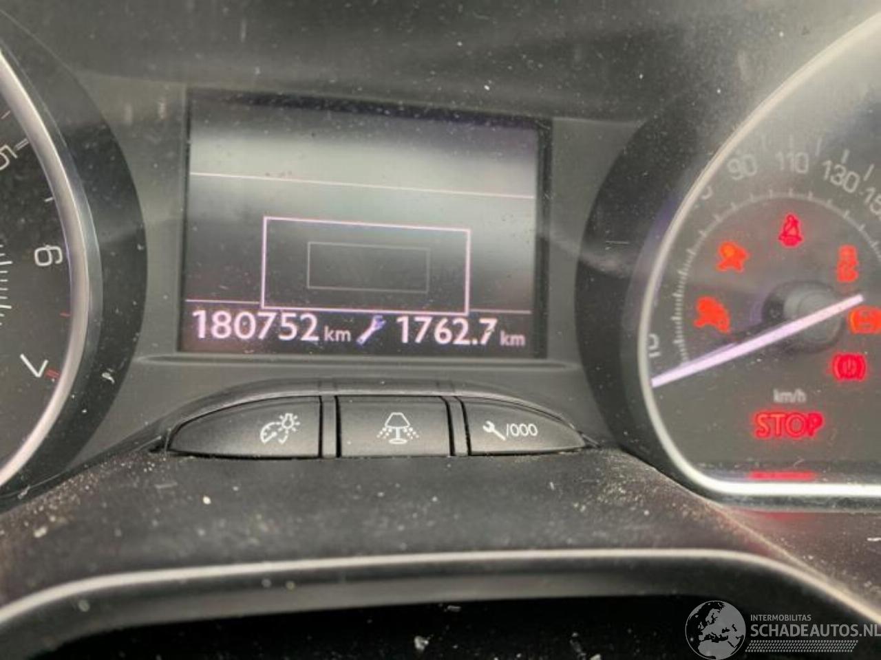 Peugeot 208 208 I (CA/CC/CK/CL), Hatchback, 2012 / 2019 1.2 Vti 12V PureTech 82