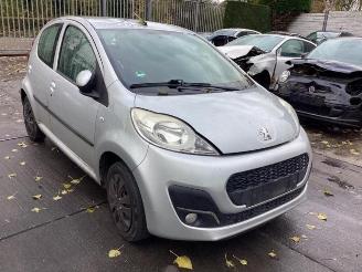  Peugeot 107 107, Hatchback, 2005 / 2014 1.0 12V 2012/8