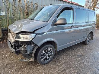 krockskadad bil auto Volkswagen Transporter 2.0 TDI 150 Bestel  Diesel 1.968cc 110kW 2023/6