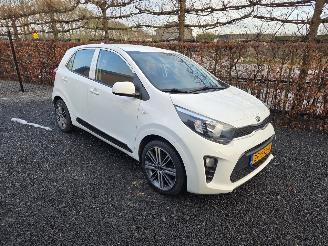 Vaurioauto  passenger cars Kia Picanto 1.0 MPI Dynamic Line 2019/8