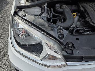Volkswagen Up!  picture 8