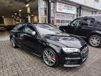Schadeauto Audi S3 S3 facelift 311 PK RS zetels Leder Dealer onderhouden 2017/2