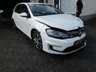 Volkswagen e-Golf  picture 4