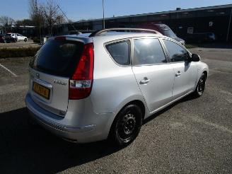 Hyundai I-30 1.6sw picture 3