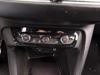 Opel Corsa F picture 12