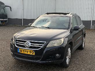 Schadeauto Volkswagen Tiguan 2.0 TDI Sport&Style PANO/DYNAUDIO 2010/8