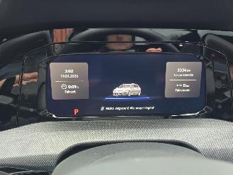 Volkswagen Golf R 4MOTION picture 16