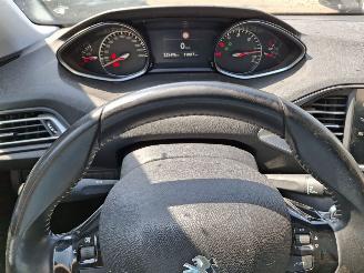 Peugeot 308 1.5 hdi  131pk  pano navi picture 12