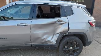 Jeep Compass 1.4i  125kw 4x4    navi clima picture 12