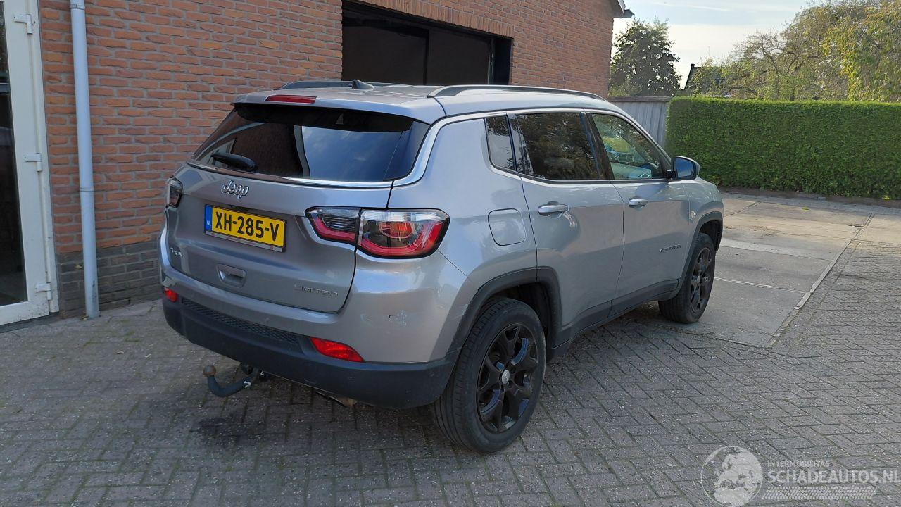 Jeep Compass 1.4i  125kw 4x4    navi clima