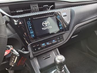 Toyota Auris 1.6 diesel   navi clima picture 9