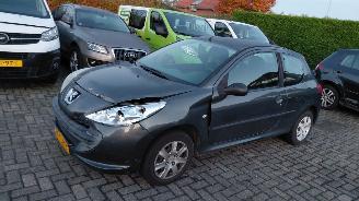 skadebil auto Peugeot 206+ 1.1i 3drs  60pk 19dkm 2012/3