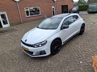 Volkswagen Scirocco 1.4 tsi  125pk pano picture 3