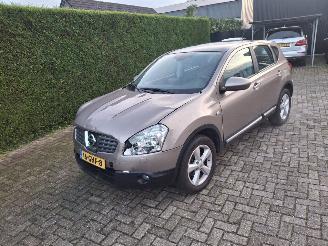 Nissan Qashqai 2.0i automaat pano 4x4 picture 4