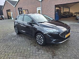 Coche accidentado Ford Fiesta 1.0  hybrid   titanium  navi 2022/4