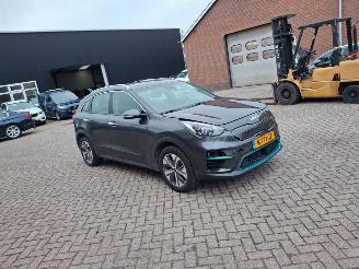 Coche accidentado Kia Niro dynamic line 64kwh   204pk navi clima 2021/11