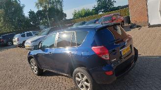 krockskadad bil auto Toyota Rav-4 2.0 vtti  152pk  automaat  4x4 2009/7