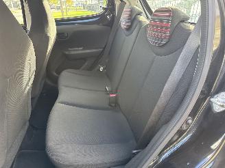 Citroën C1 1.0e VTI FEEL LICHTE SCHADE! 228000 KM BOUWJAAR 2016  3000 EURO picture 12