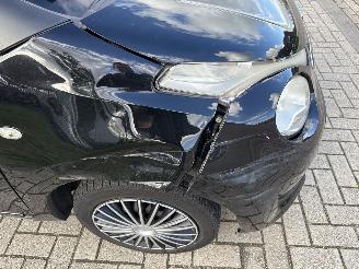 Citroën C1 1.0e VTI FEEL LICHTE SCHADE! 228000 KM BOUWJAAR 2016  3000 EURO picture 6